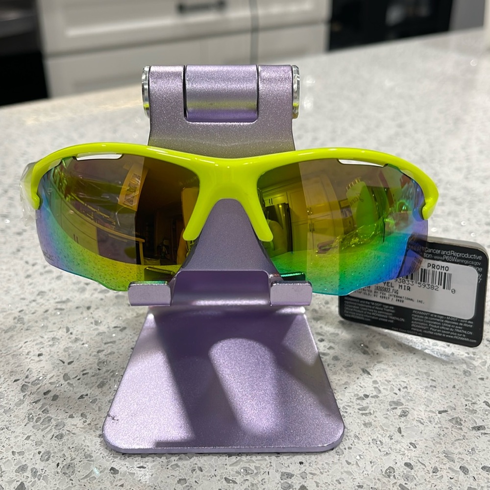 NWT FOSTER GRANT NEON YELLOW RAINBOW LENSES SCRATCH & IMPACT-RESISTANT 100% UVA